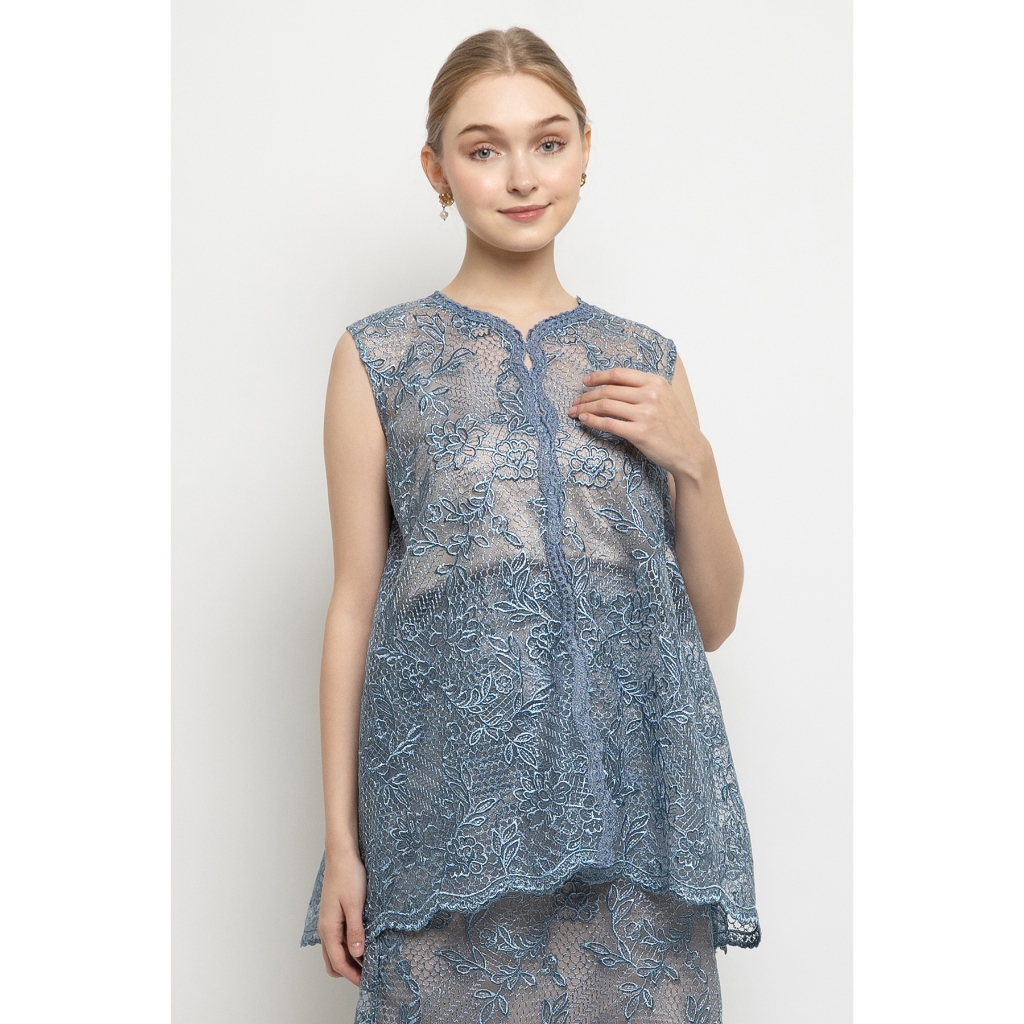 ATELIER MODE Hand Embroidered Ornament Vest Gio