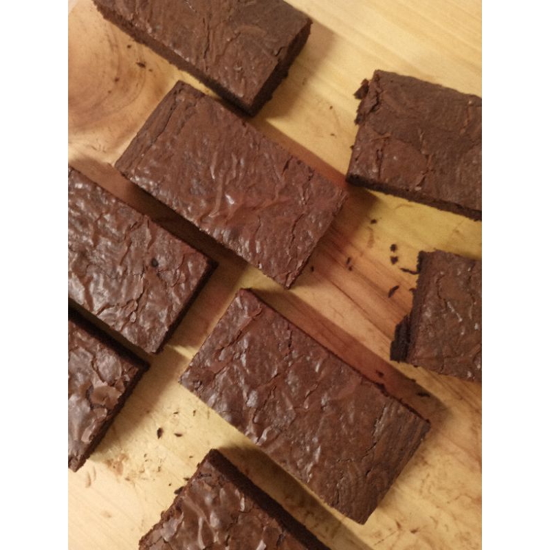 

Fudgy Brownies Medium 10*20 cm