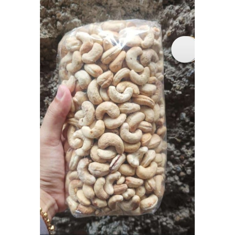

Kacang Mede Utuh Super Mentah 1 kg