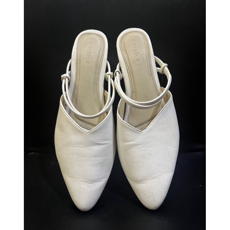 Lomari heels