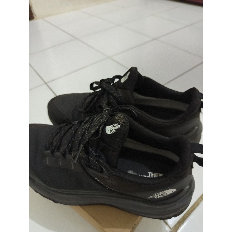 TheNorthFace_VectivFuturelight_SepatuOriginal