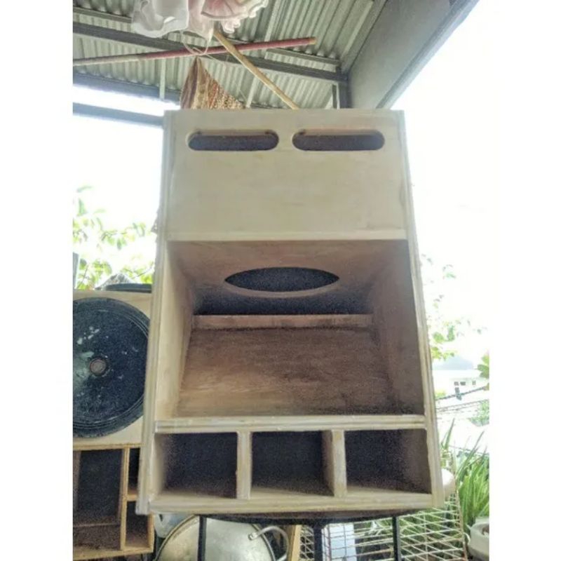 BOX SPEAKER 15 INCHI MODEL TRILOGY SUBWOOFER
