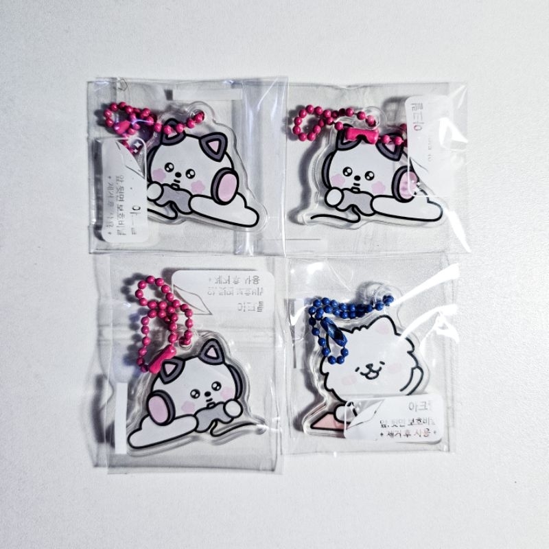 [READY STOCK] LE SSERAFIM HOT BROADCAST OFFICIAL FIMS CLUB ACRYLIC AKRILIK KEYRING SAKURA SAKKUKKU K