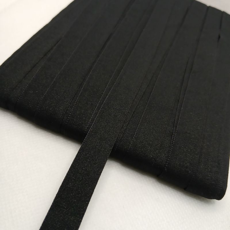 karet elastis hitam 1,2 cm.per meter.
