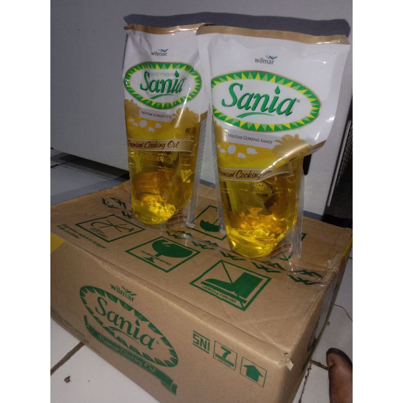 

Minyak goreng sawit Sania isi bersih 800 ML