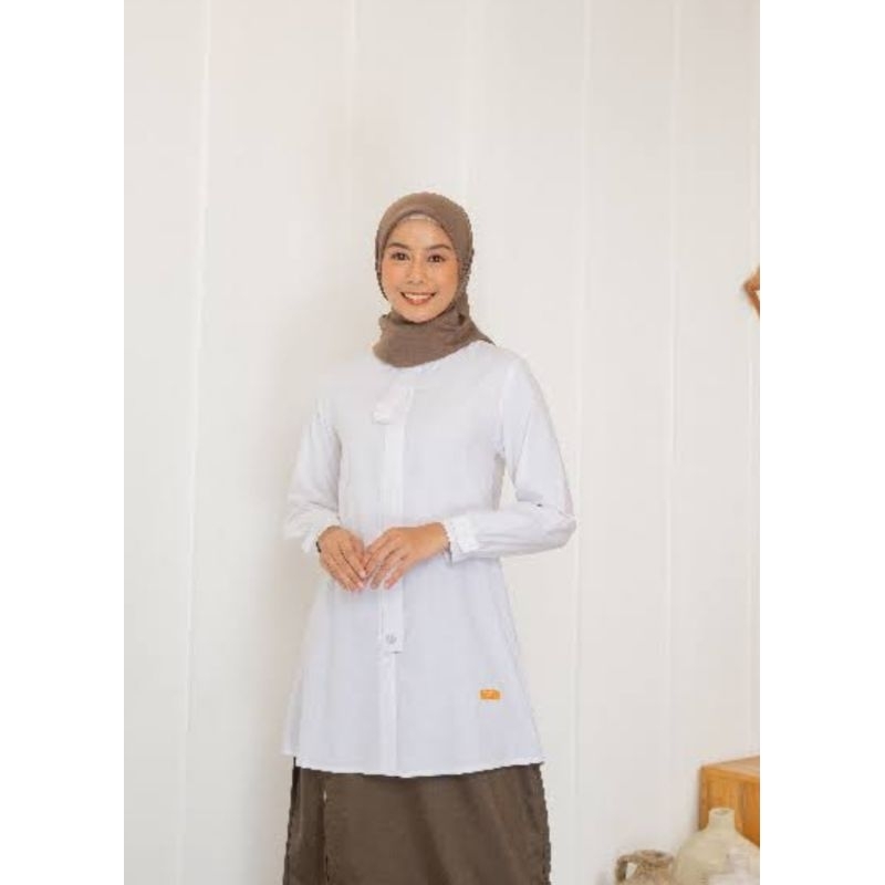 NA 047/Atasan Putih Nibras