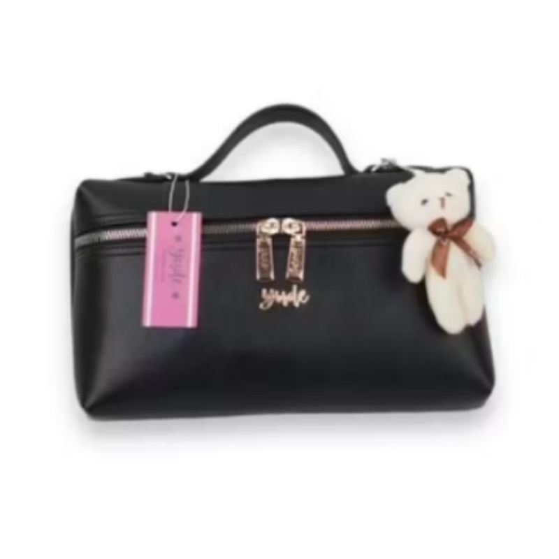 Tas selempang warna hitam merk yude