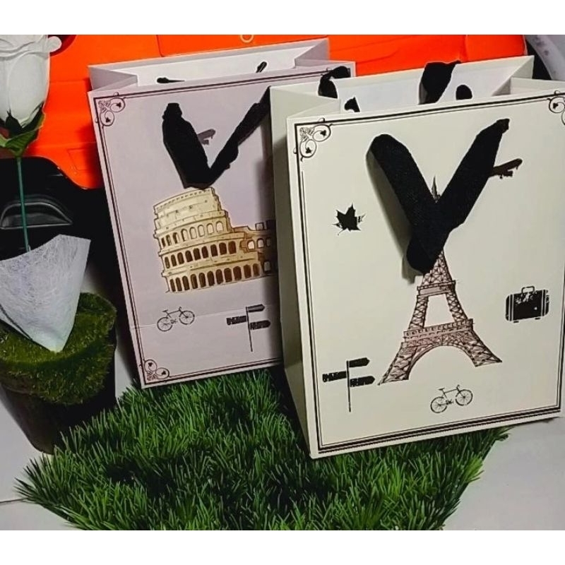 

Paper bag Motif