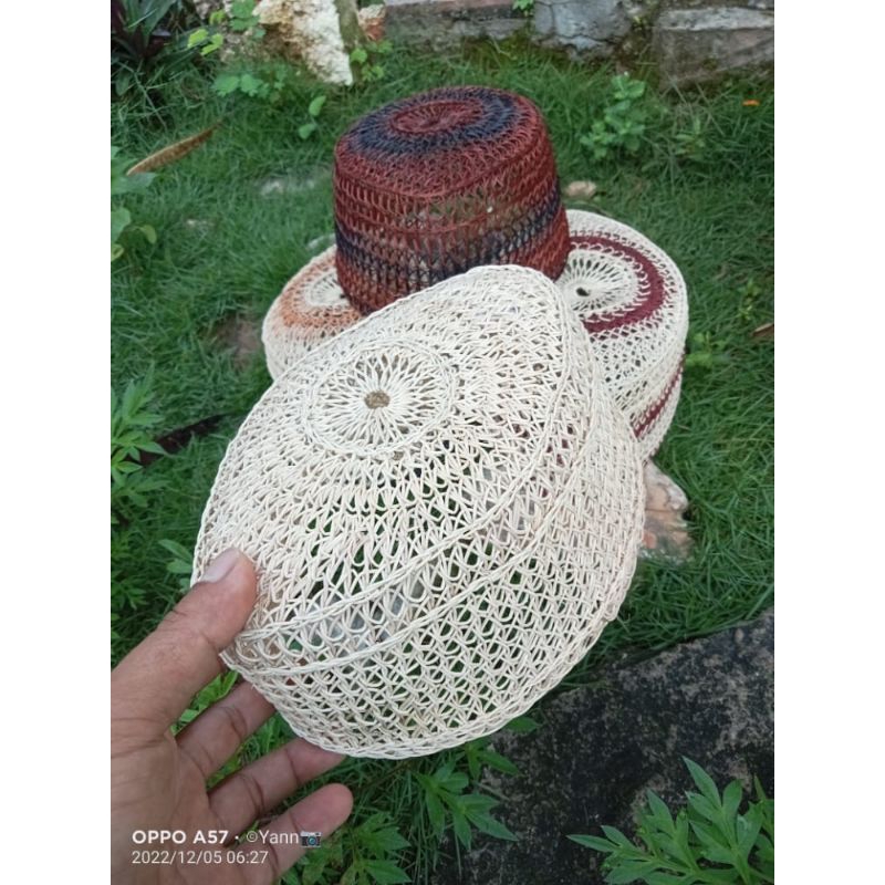 Peci Rotan Akar Jangang Songkok Gus Dur Kopyah Haji Motif Putih