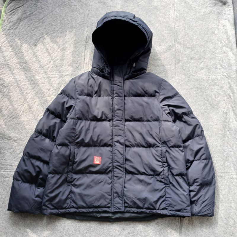 GU Seamless Puffer Jacket