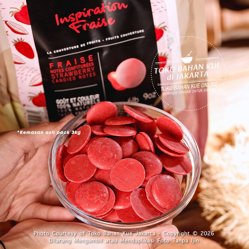 

Valrhona Inspiration Chocolate Couverture Fraise STRAWBERRY 500gr