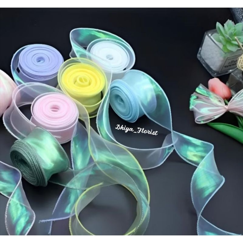 

Pita Fishtail Hologram Korea Pita Kado Korea Per 4,5 Meter Pita Colorful Pita Hologram Pita Buket Pelangi