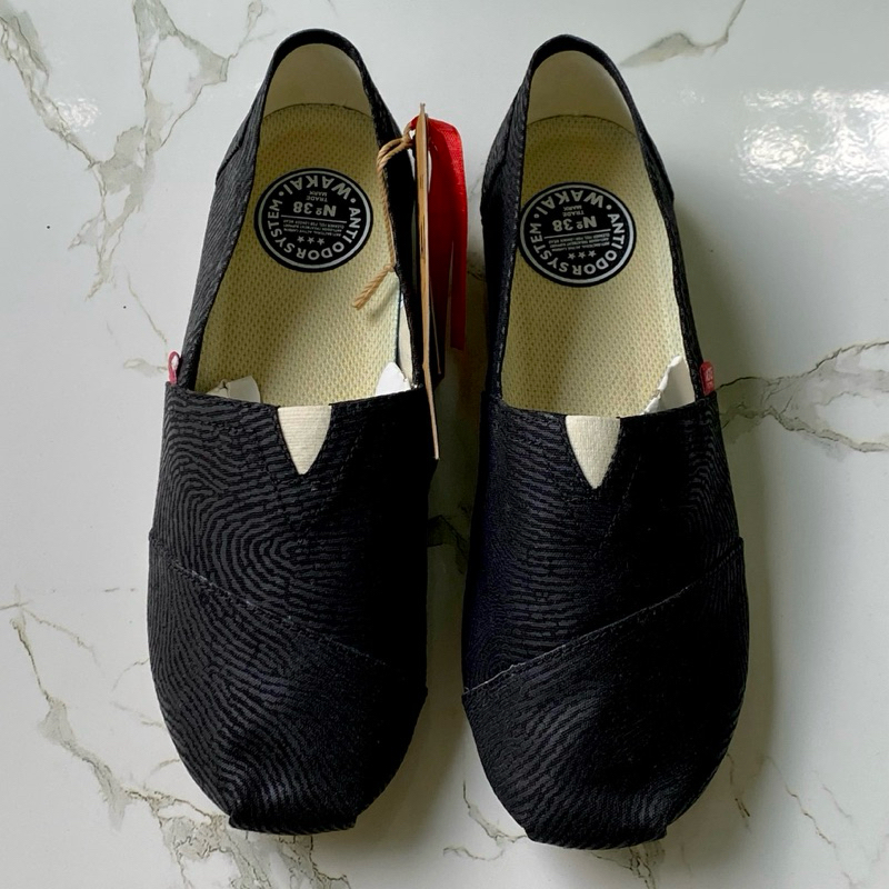 (preloved) Wakai Core Sepatu Shoes black original