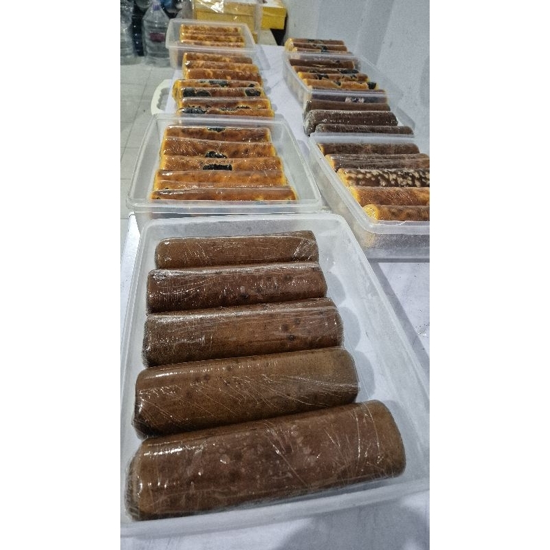 

Kue lapis legit gulung nutela 23x9x5