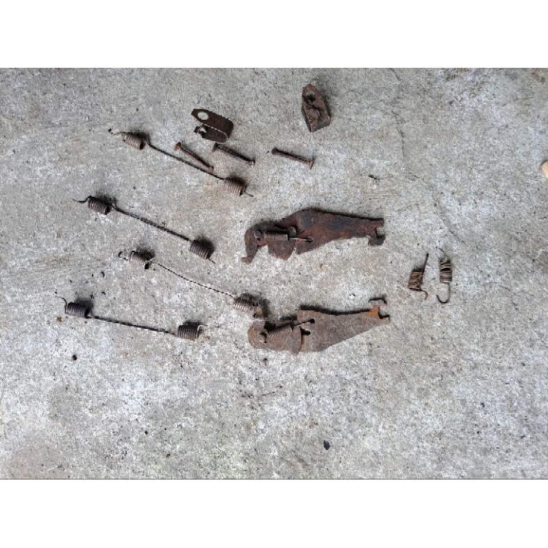 kit rem belakang suzuki forsa