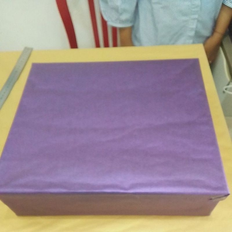 

KOTAK KADO GIFT BOX SESERAHAN UNGU PROMO UKURAN 35cmx30x10