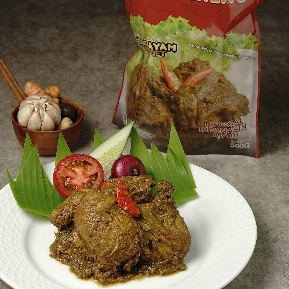 

Ayam Ungkep Bumbu Ireng rempah meresap Khas Madura Empuk1 Ekor Ayam. QUEENS KITCHEN