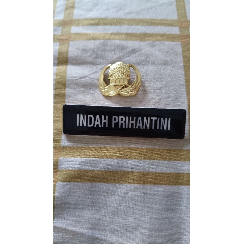 

1 set name tag + pin korpri