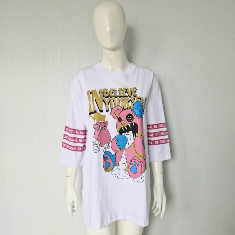 Atasan Wanita Panjang Putih Motif Gambar Artistik Warna-Warni Tunik Oversize Bahan Katun Combed Unik