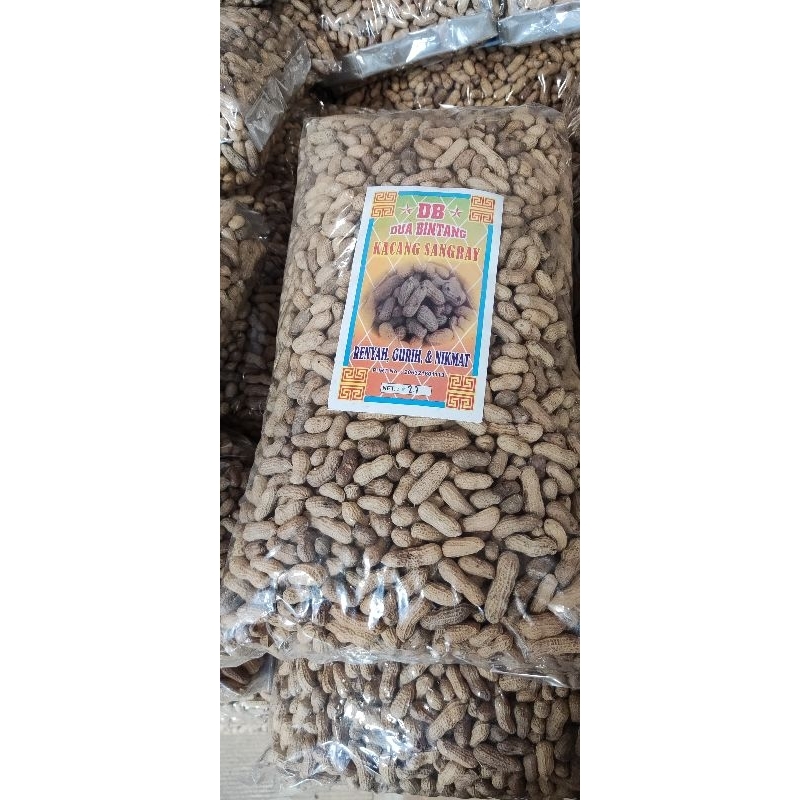 

KACANG KULIT SANGRAI ENAK LEZAT/CEMILAN KACANG KULIT/KACANG KULIT LOKAL/KACANG KULIT RENYAH