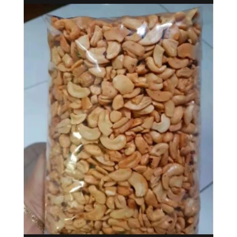 

kacang mede patahan mateng, biasa. 500g