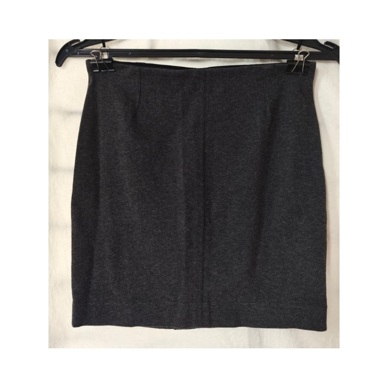 Preloved UNIQLO Mini Skirt Original