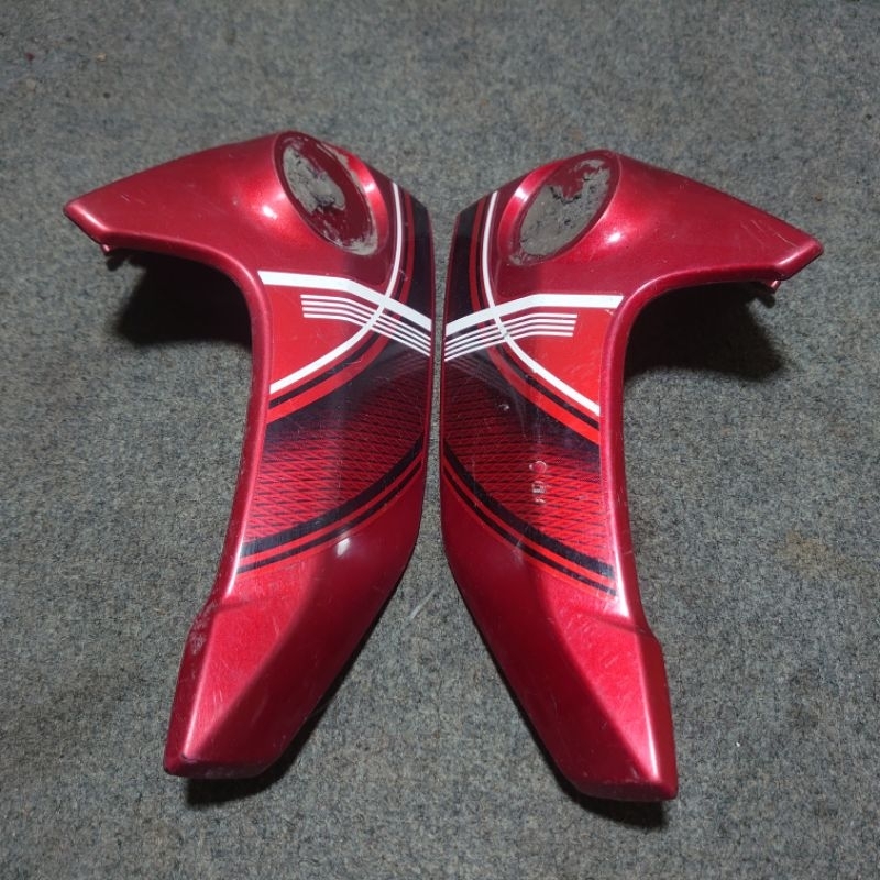 cover kupingan sayap tangki Yamaha Byson original