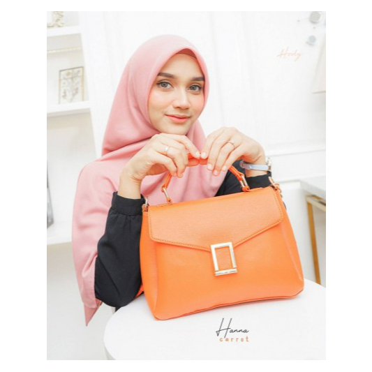 Hanna bag hody/ tas hody hanna/ tas selempang hanna/ tas wanita hanna/ tas formal/ tas kerja/ tas ca