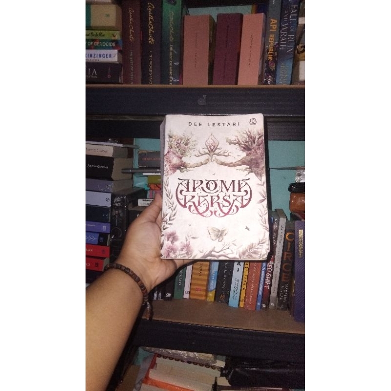 Aroma Karsa Novel Preloved