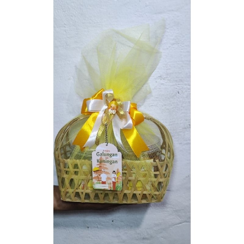 

Hampers Galungan dan Kuningan