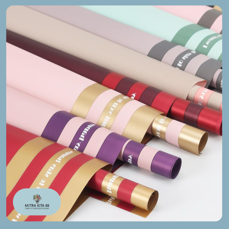 

20 LEMBAR Flower Wrapping Kertas Buket Bunga Gold Line Double Frame Cellophane Hand Bouquet KB086