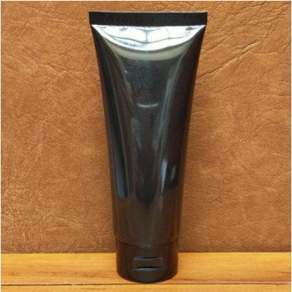 Tube 100ml Hitam Botol Tube 100ml Hitam Dove Full Black Tube 100 ml