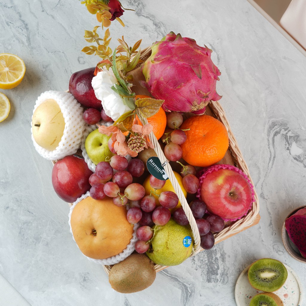 

Xmaster Ranum Jasmine Parcel Buah Segar Hampers Lamaran Free Kartu Ucapan uk. Medium Premium