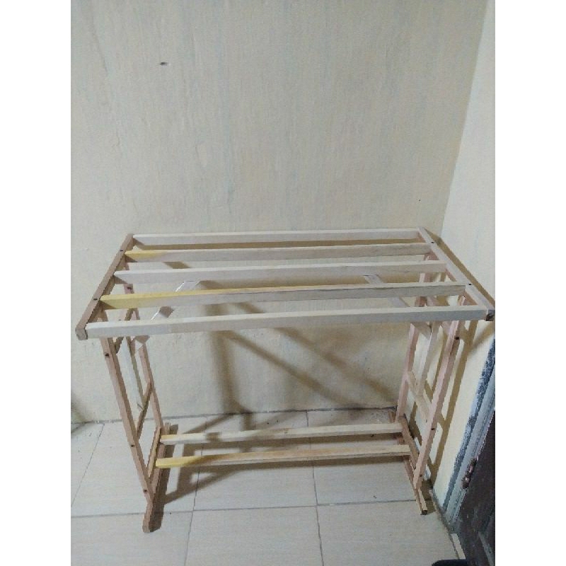jemuran / rak handuk (kayu)
