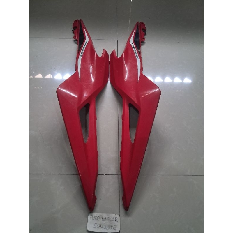 body belakang new cbr 150 R led original merah
