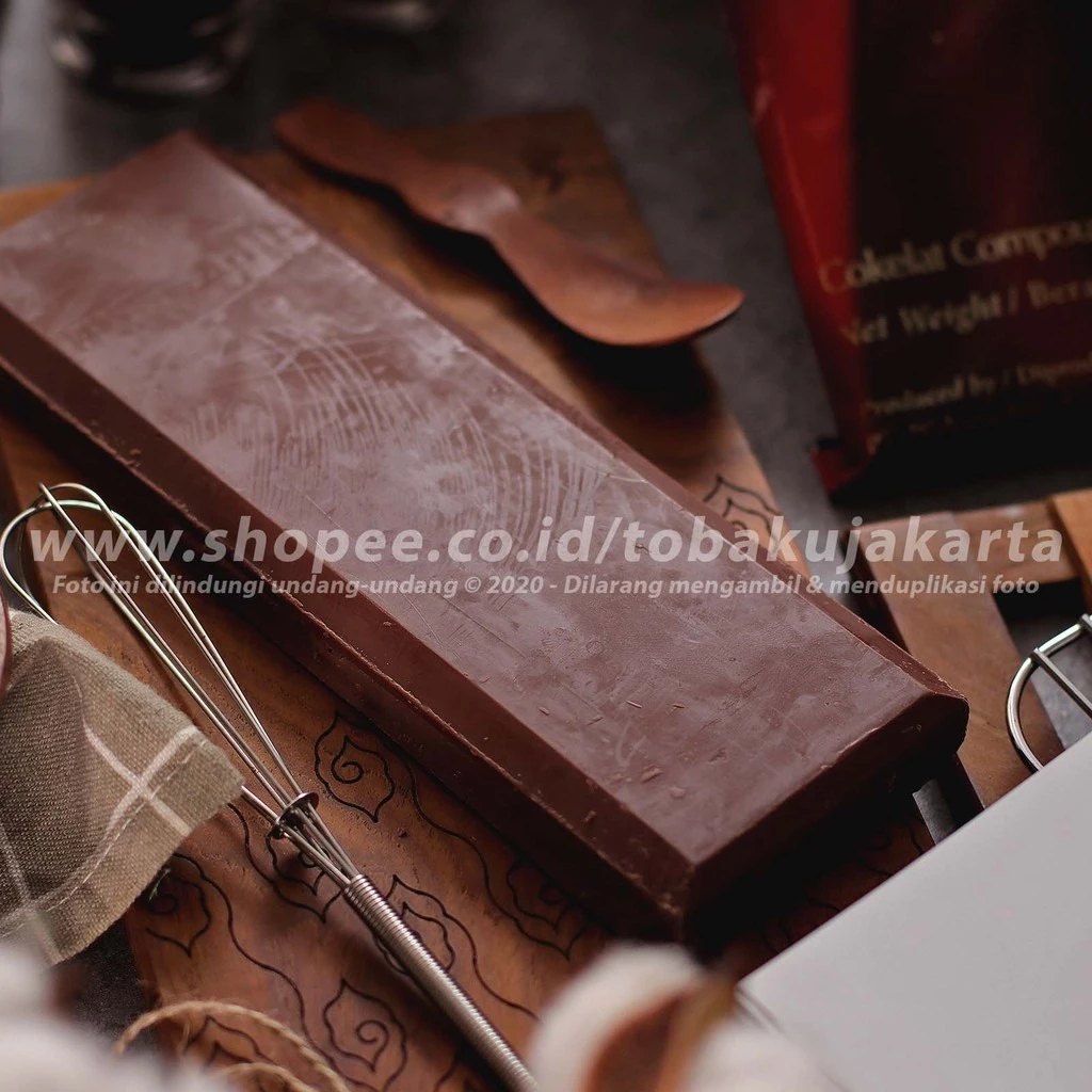 

Schoko MILK COUVERTURE 250gr Chocolate Baking Coklat Batang Bahan Cake
