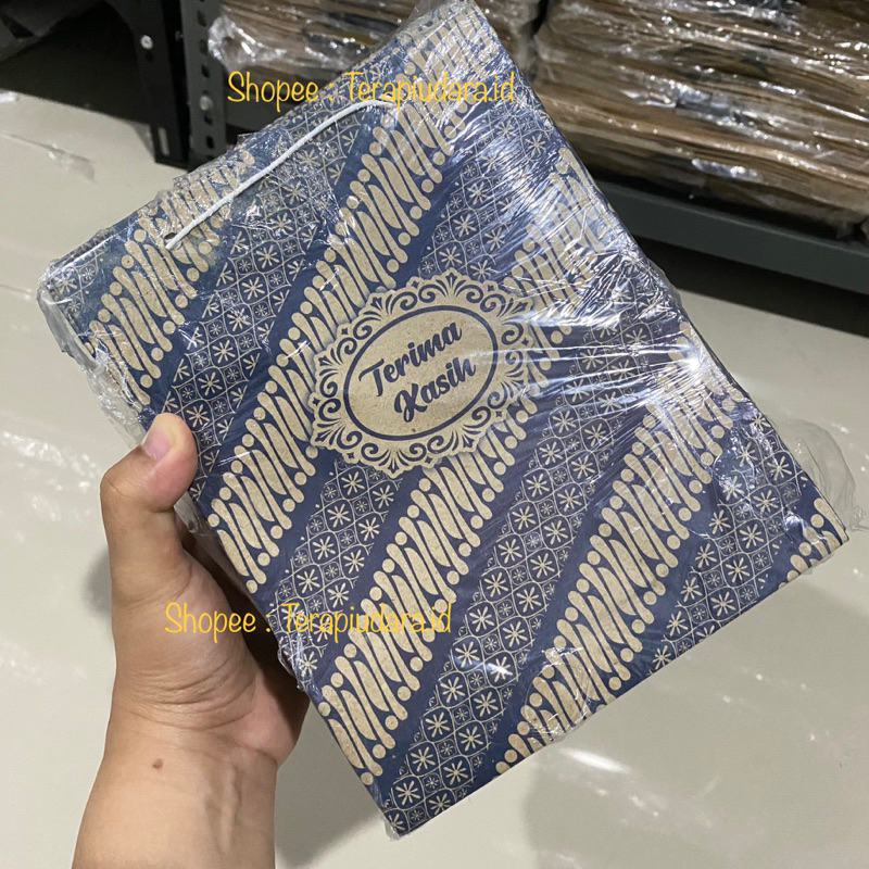 

Paket hemat isi 50 pcs paperbag tas syukuran mini batik 20x16