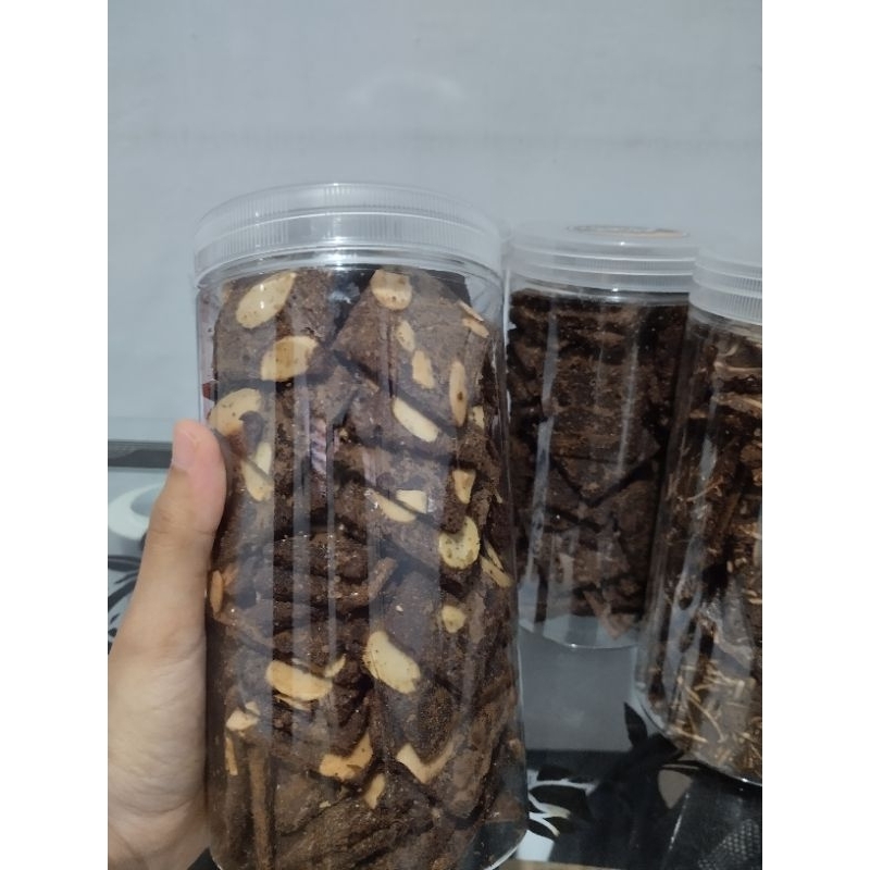 

KERIPIK BROWNIES CRISPY (1.000 ML) by KATAKITA KRISPI | BRONIS KERING | BROWNIS COKLAT | MAKANAN RINGAN | KUE ROTI KERING | FUDGY BROWNIE | BROWN CHIP| CAMILAN ENAK MANIS keju almond kacang chocochip mede