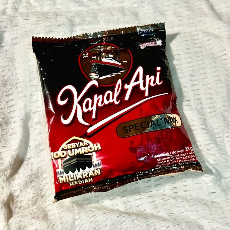 

Kopi Kapal Api Special Mix Kemasan Sachet 23 gram eceran