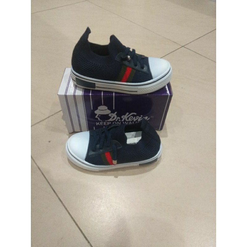 389-026 SEPATU SNEAKERS ANAK PEREMPUAN DR KEVIN SHOES