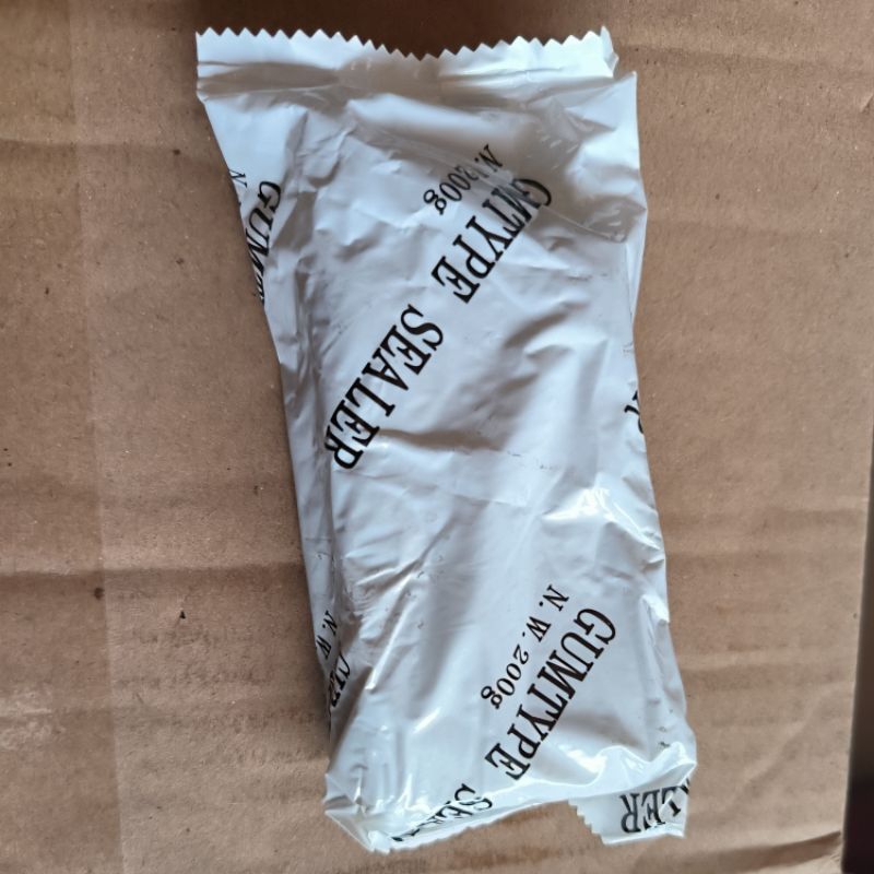 Dempul tembok serbaguna / dempul ajaib ( bahan padat dan tebal )