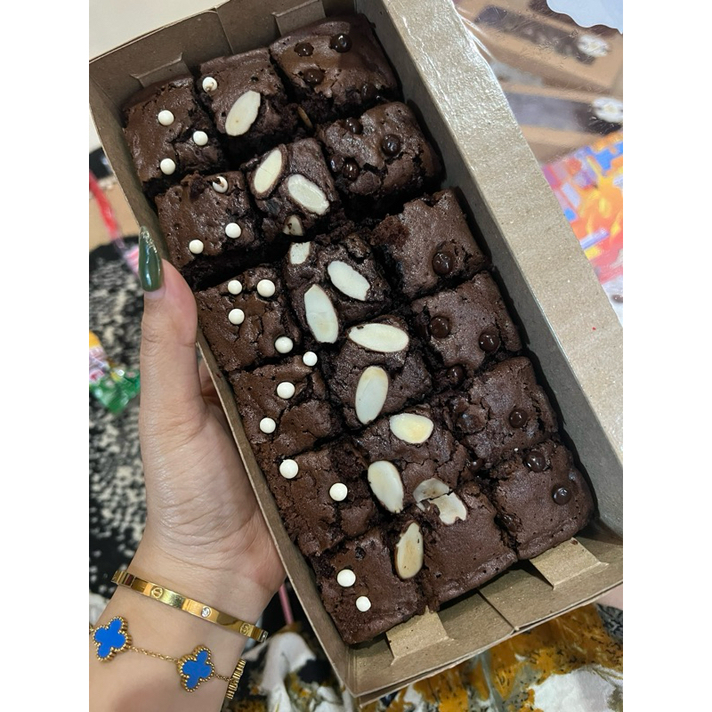 

FUDGY BROWNIES