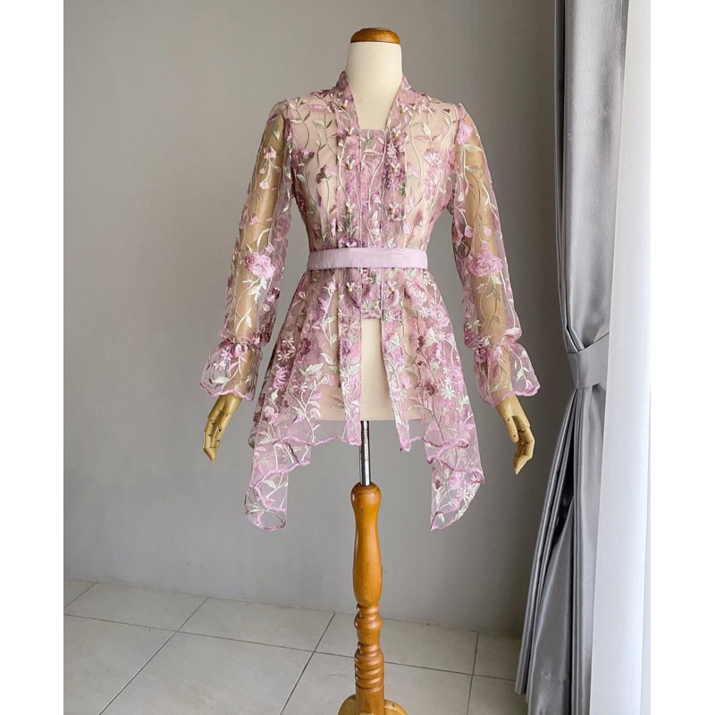 SEWA | RENT Kebaya Puspita Kartini Modern