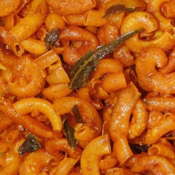 

Makaroni Bantet Cikruh Rasa Pedas Daun Jeruk - 250gr - Cemilan Pedas Gurih, Bikin Nagih!