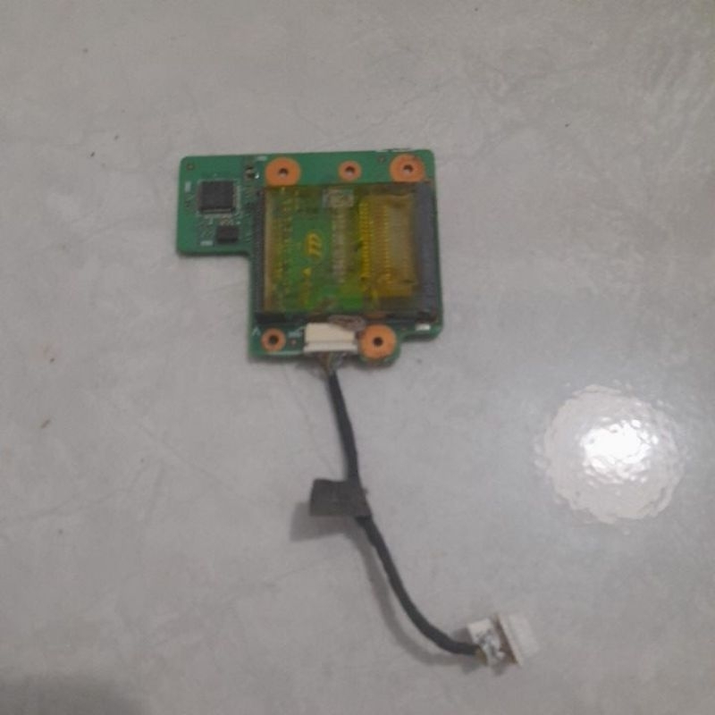 TOSHIBA SATELLITE E205 BORD MMC