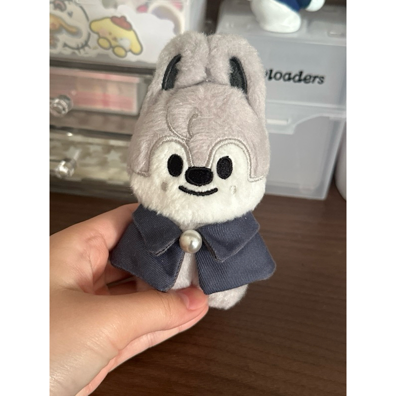 SKZOO Wolfchan Magic school 10cm ( BACA DESC )