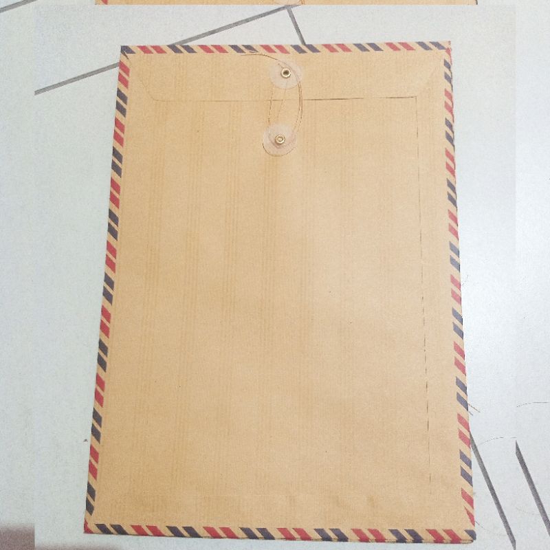 

10pcs AMPLOP COKLAT TALI MAP COKLAT TALI DOKUMEN LAMARAN KERJA UKURAN FOLIO F4 Jet airmail J310