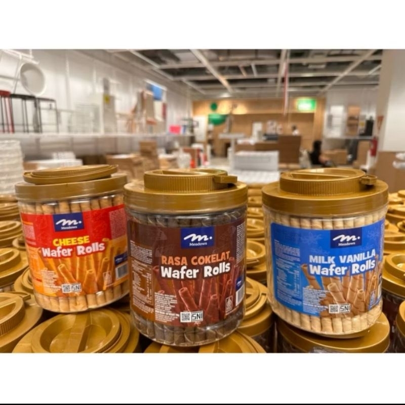 

Aneka Kue Kaleng Kue Kering Snack Biskuit Wafer Astor Makanan Ringan
