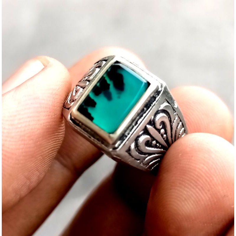 Bacan Doko Giwang Kristal