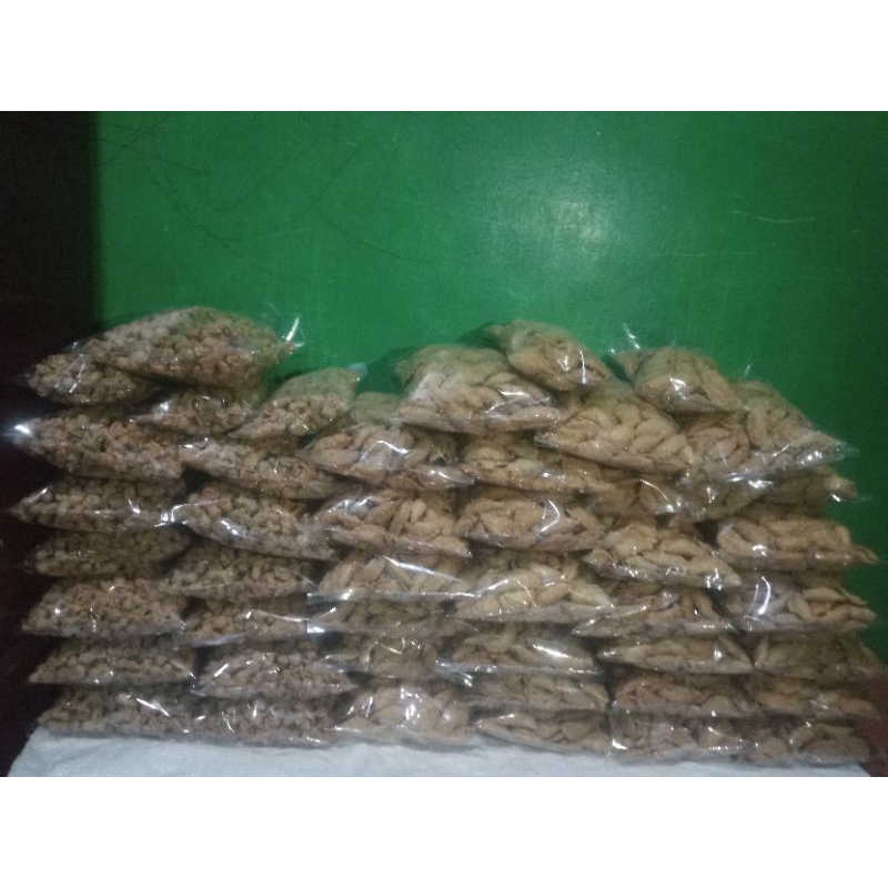 

pastel abon & cumi abon